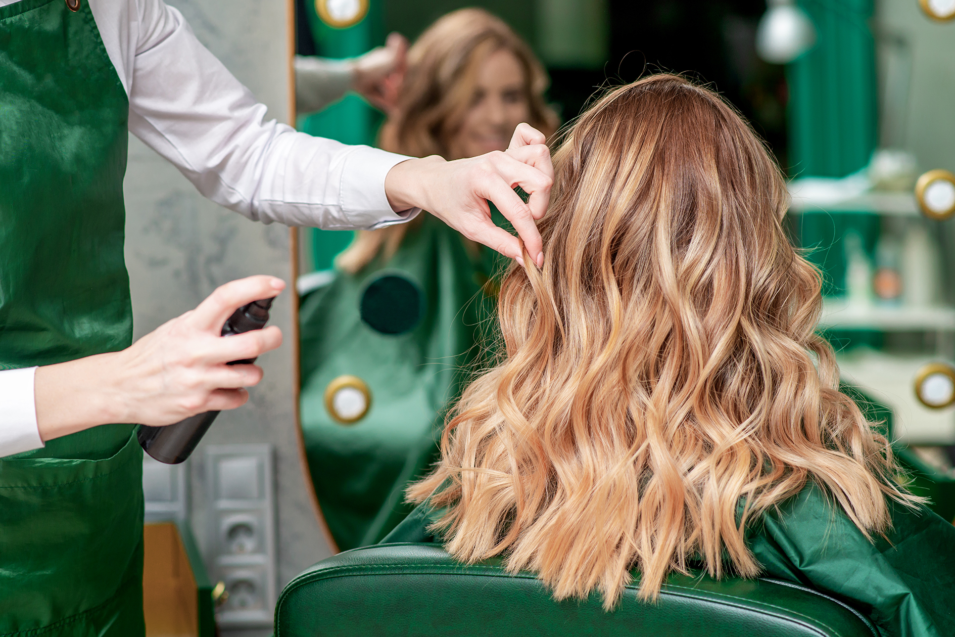 Témoignage cliente sur le salon de coiffure mixte Création Coiffure